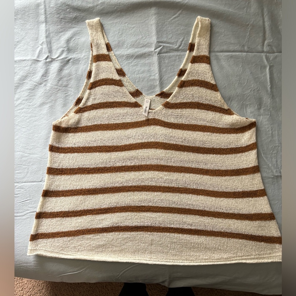 Wishlist tank top size large